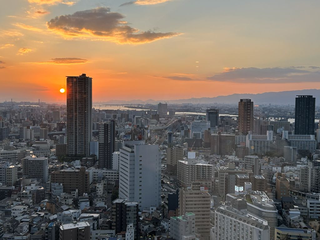 大阪市のタワーマンションリフォーム工事現場からの眺め