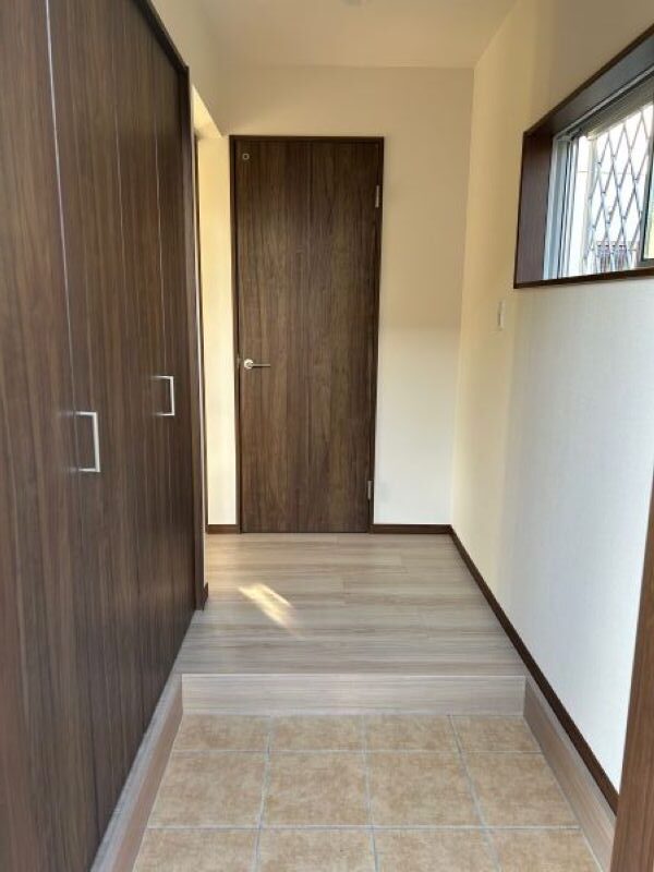 大阪市築40年の家リフォーム後玄関