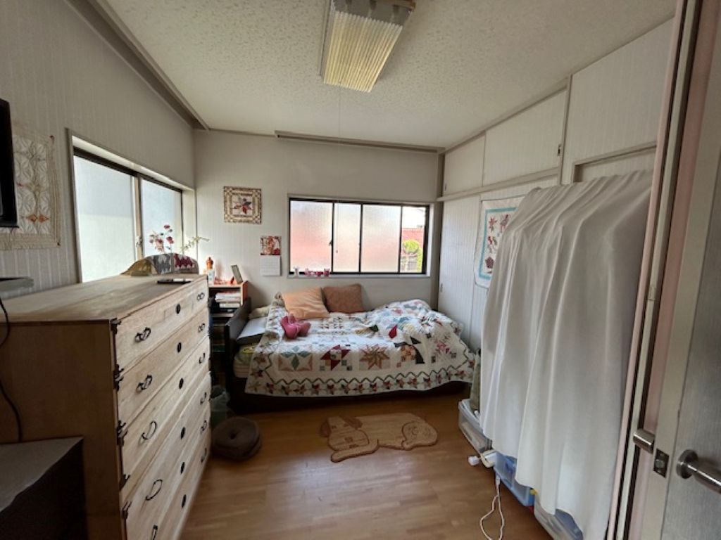 大阪市築40年の家リフォーム前２階洋室