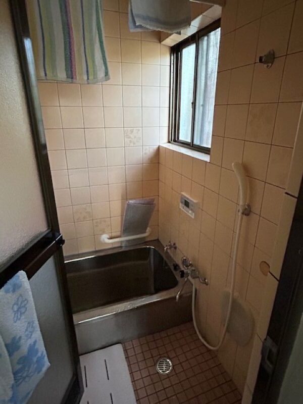 大阪市築40年の家リフォーム前お風呂